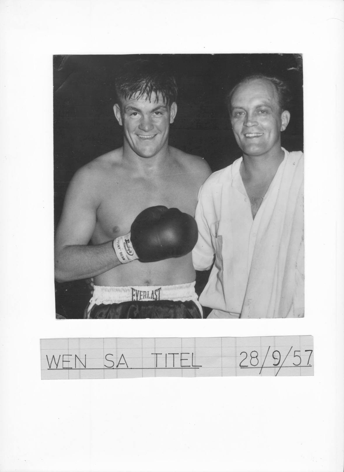 &ldquo;Wen S.A. Titel, 28/9/57&rdquo;, the new champion with manager-trainer Piet Lourens.